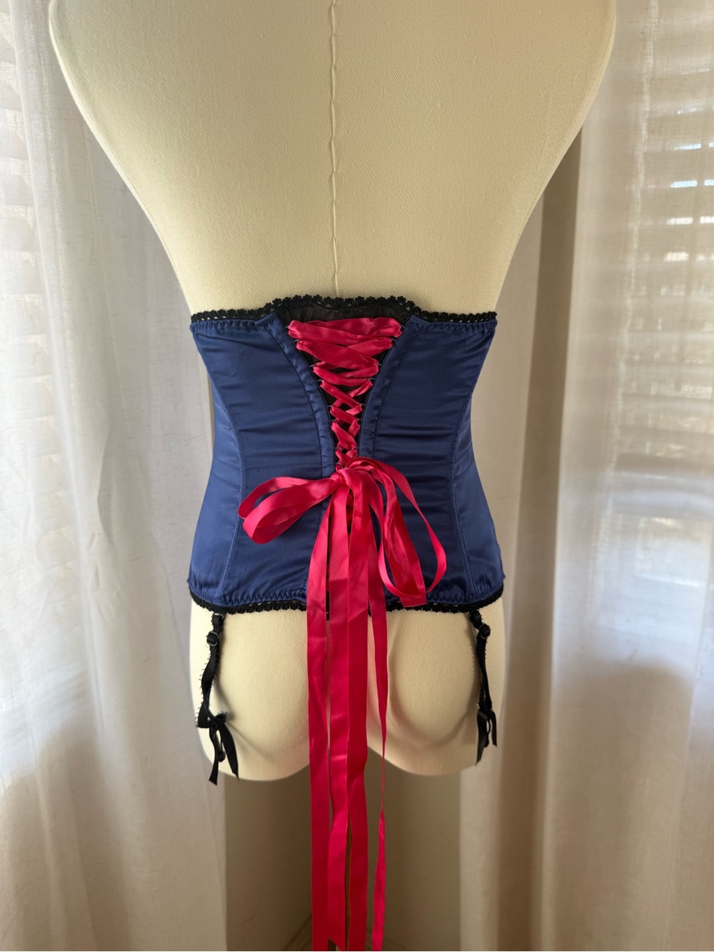 Vintage Y2K Victoria’s Secret Corset Waist Cincher